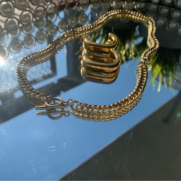 Gold Link Chain Necklace - Picture 3 of 3